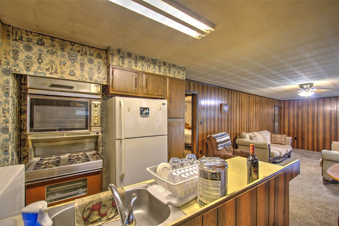 2925 E Harrison Avenue Property Photo 14