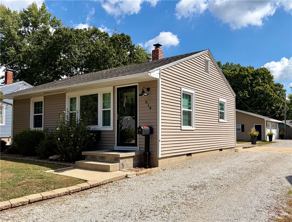 614 Cherry Street Property Photo 1