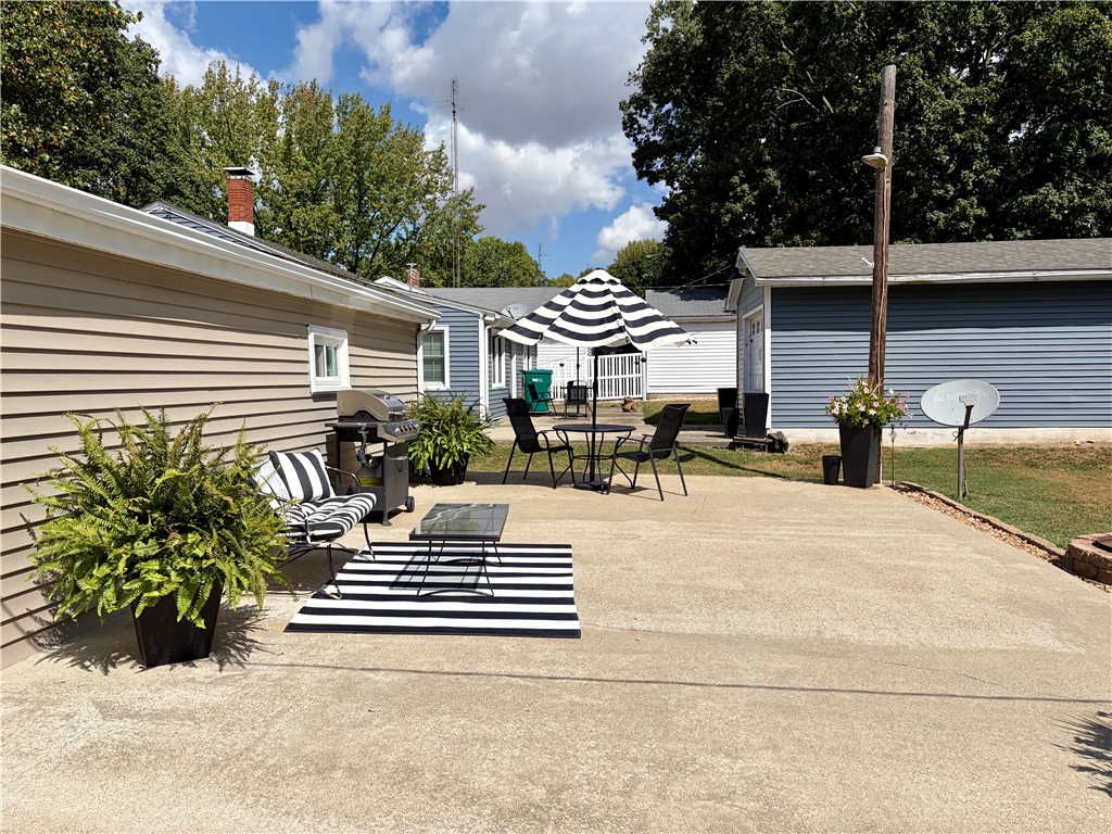 614 Cherry Street Property Photo 8