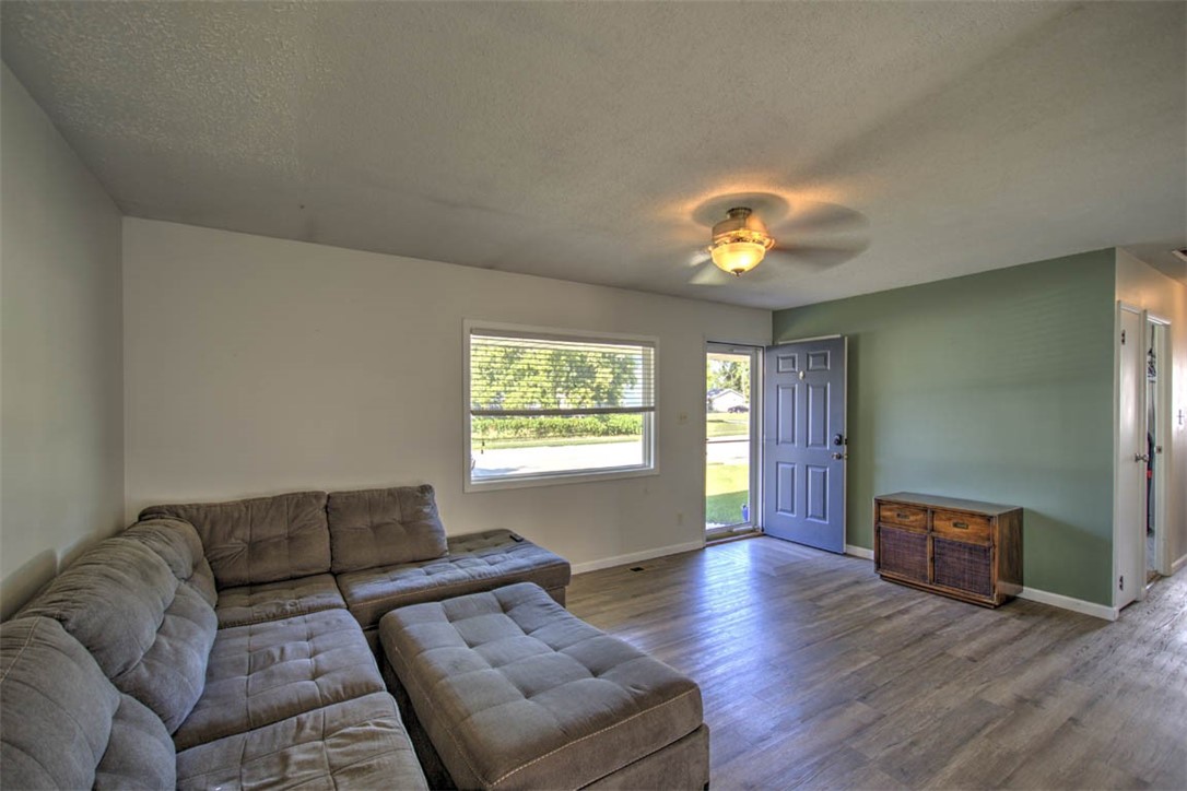 3735 Fontenac Drive Property Photo 10