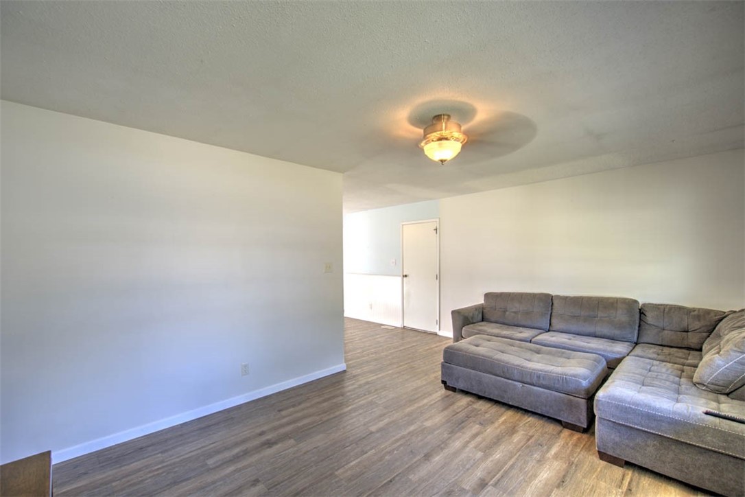 3735 Fontenac Drive Property Photo 11