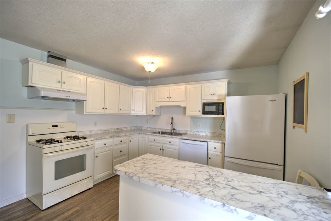 3735 Fontenac Drive Property Photo 13
