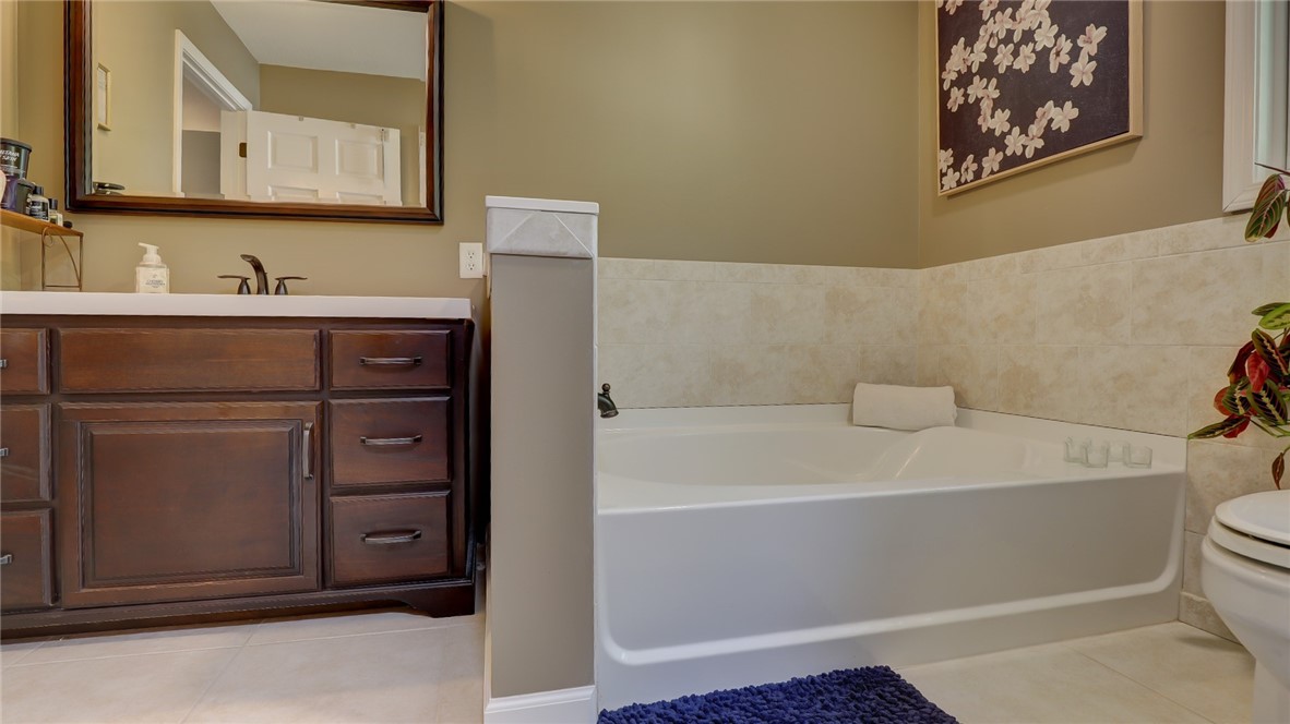 1712 Burning Tree Drive Property Photo 30