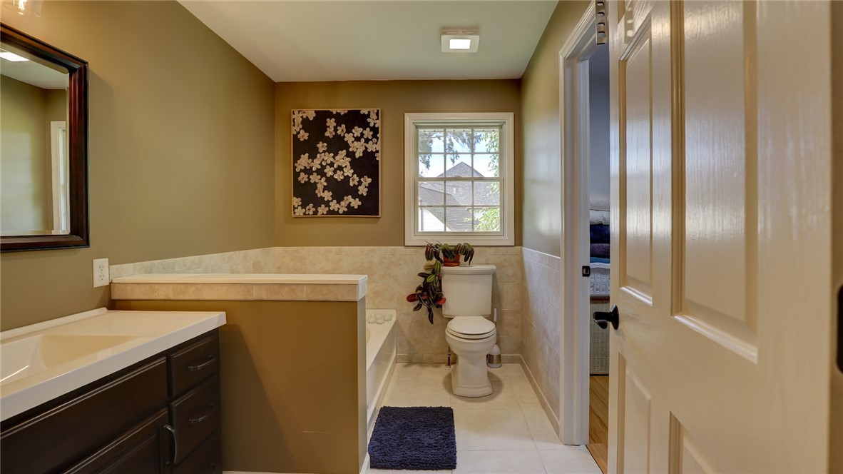 1712 Burning Tree Drive Property Photo 32