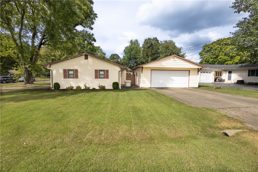 101 Crestwood Street Property Photo 4