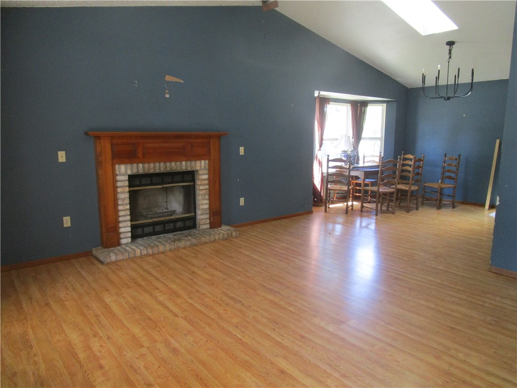 510 W 3rd Street Property Photo 4