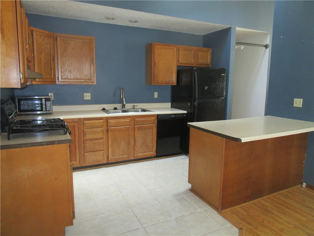510 W 3rd Street Property Photo 6