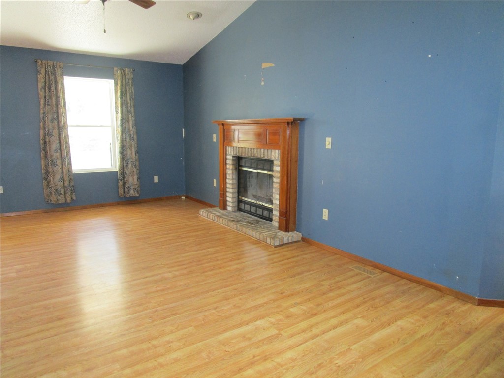 510 W 3rd Street Property Photo 7