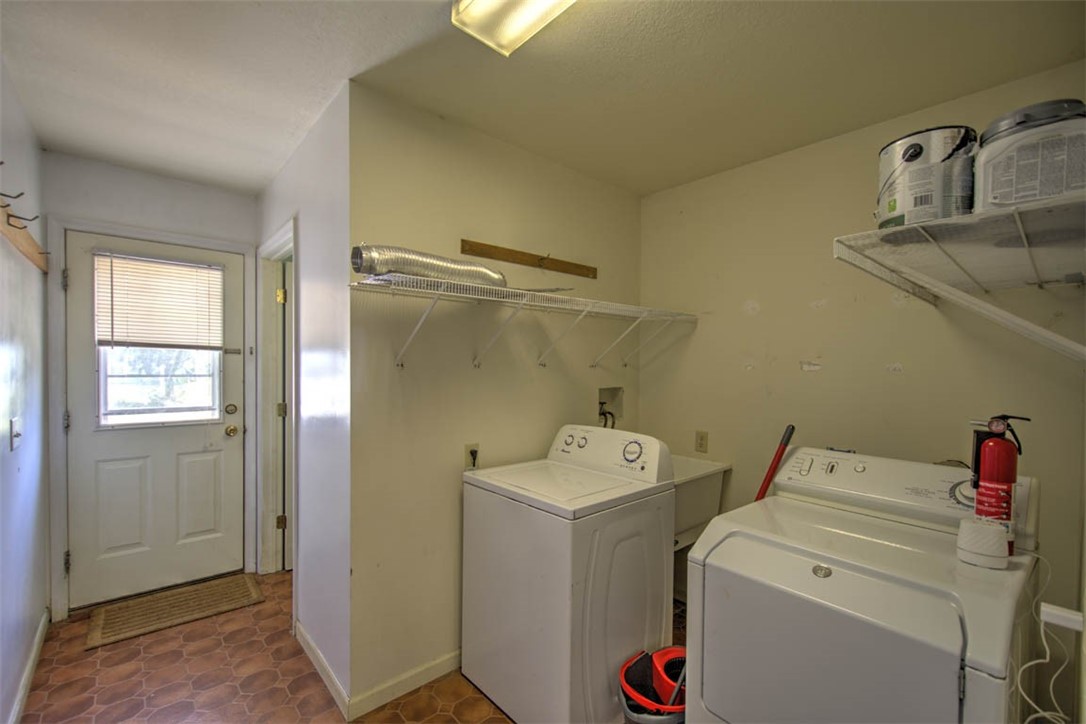 514 Debbie Drive Property Photo 20