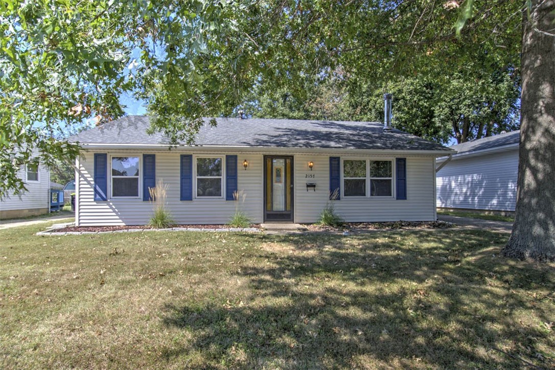 2157 N Dennis Avenue Property Photo 1