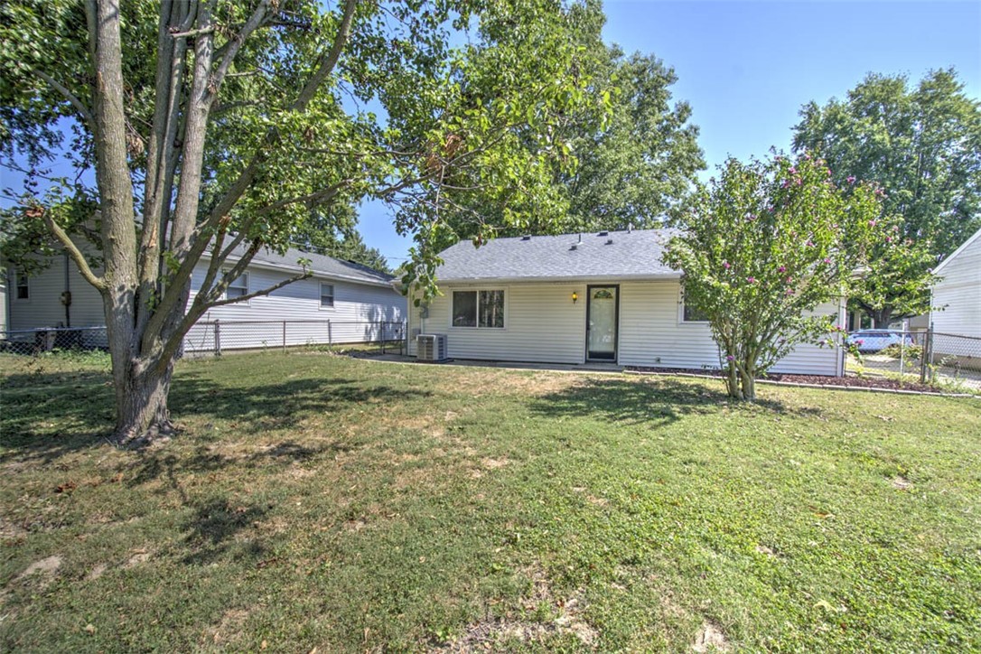2157 N Dennis Avenue Property Photo 23