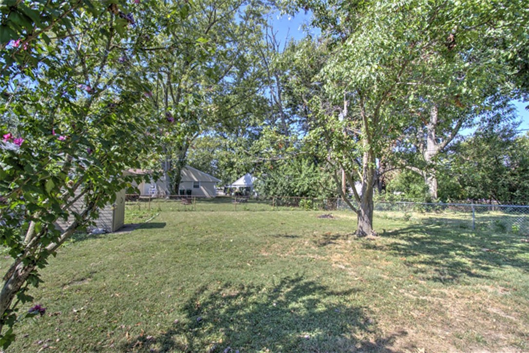 2157 N Dennis Avenue Property Photo 26