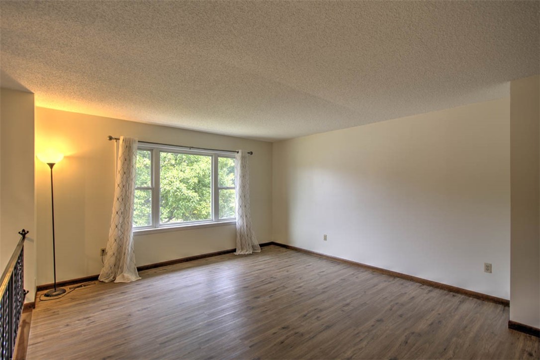 1325 Nolan Court Property Photo 6