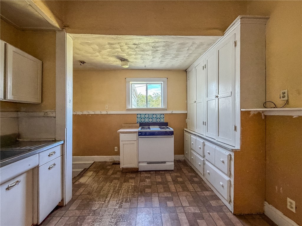 2105 Dewitt Avenue Property Photo 11