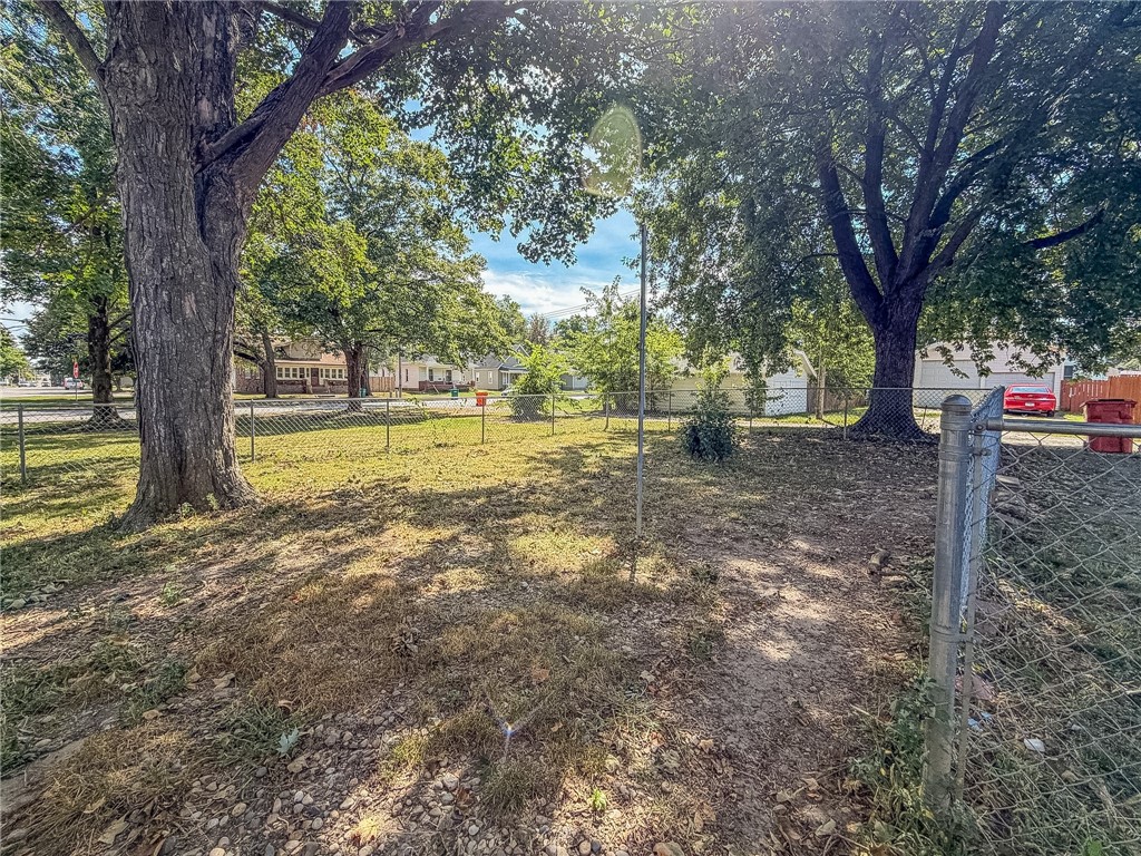 2105 Dewitt Avenue Property Photo 22