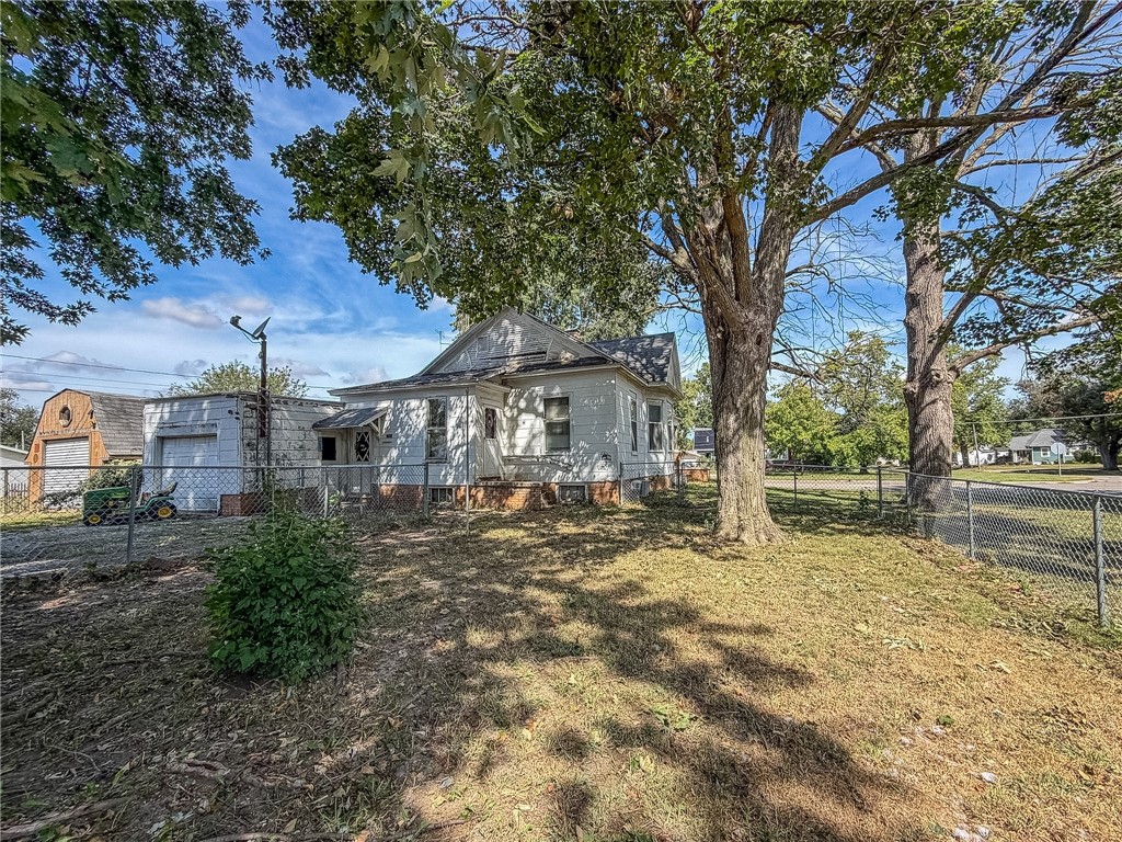 2105 Dewitt Avenue Property Photo 23
