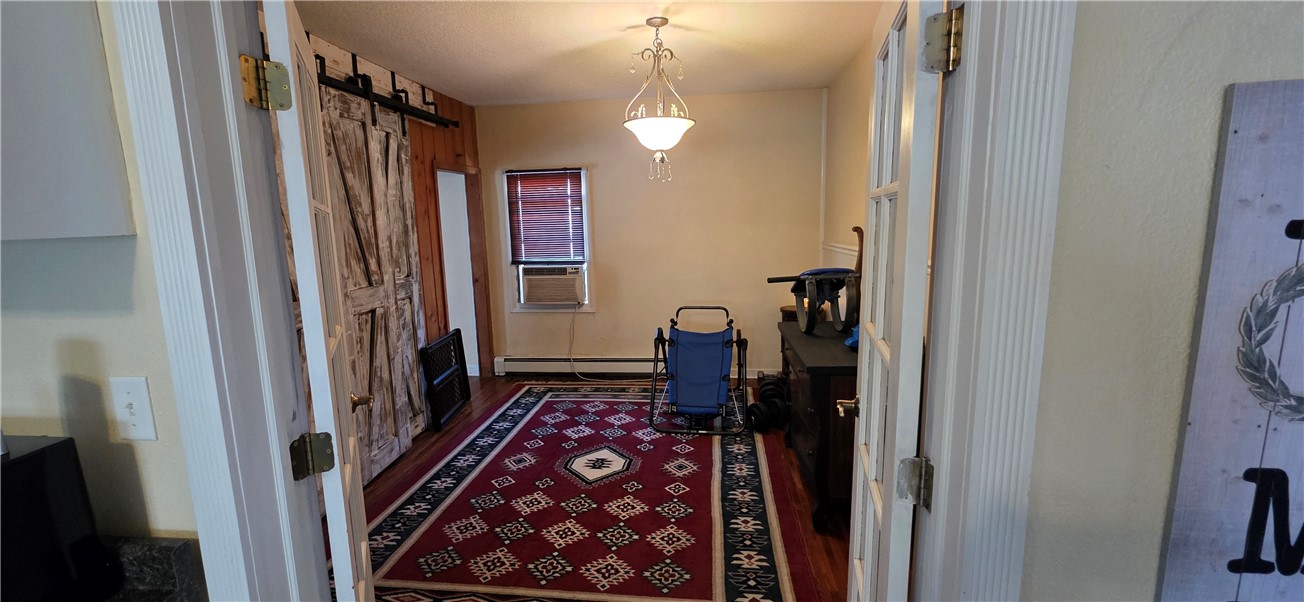 329 Moore Street Property Photo 6