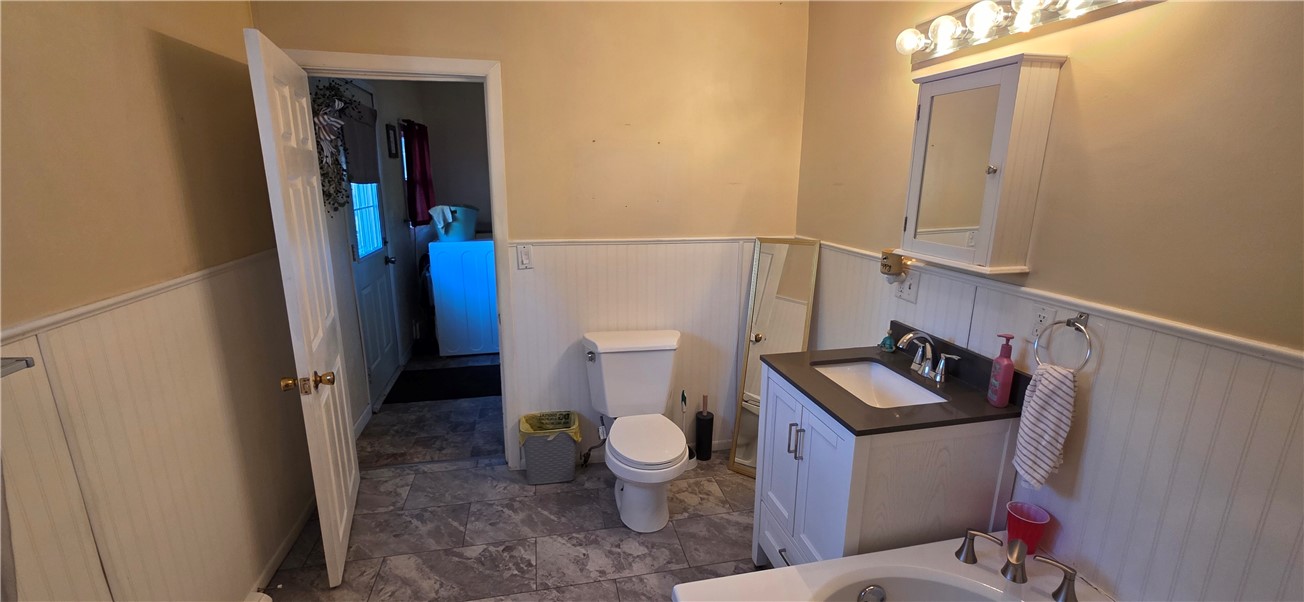 329 Moore Street Property Photo 11