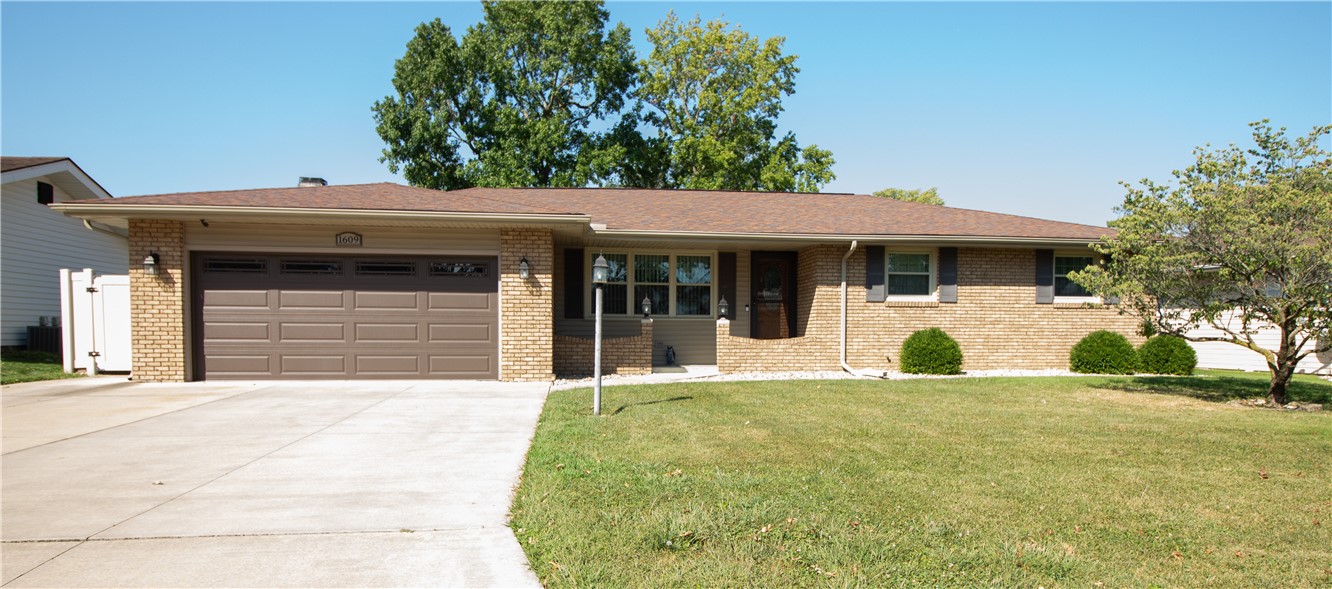 1609 Frostwood Lane Property Photo 1