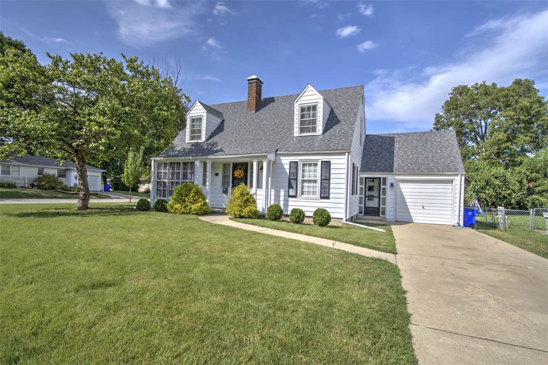 2374 W Forest Avenue Property Photo 8