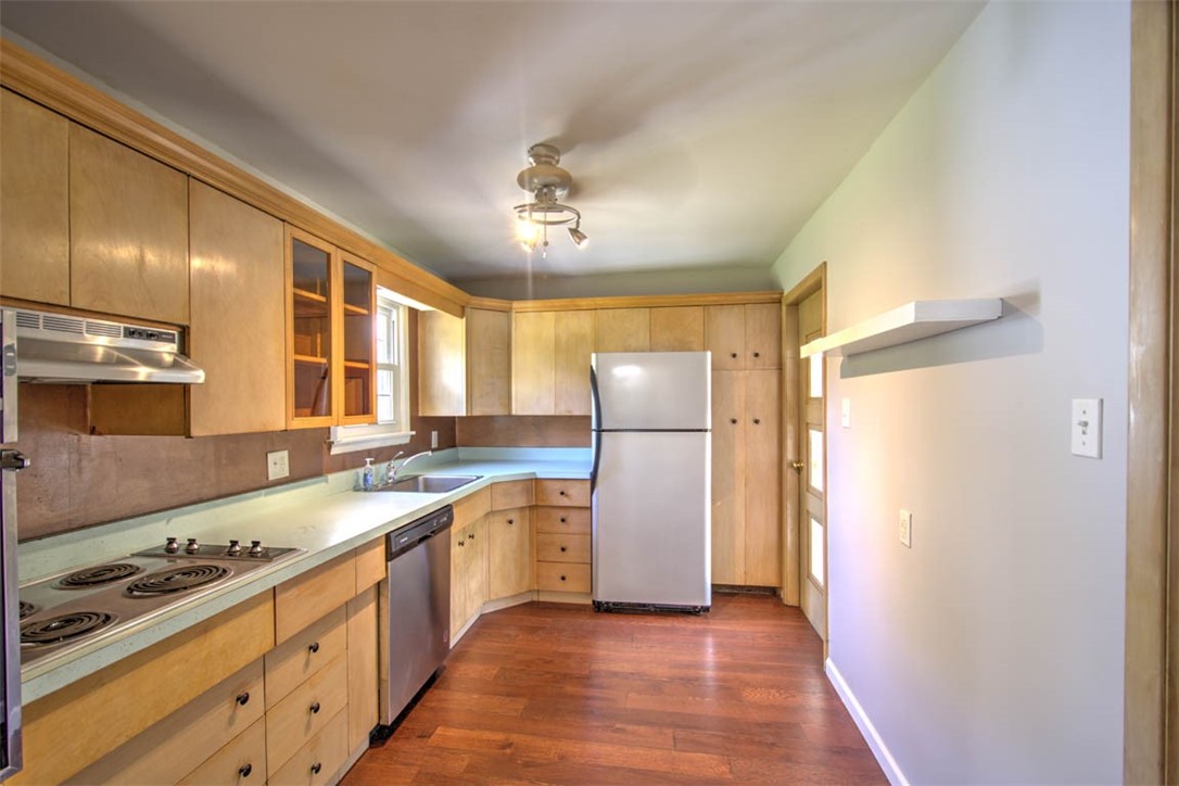 2374 W Forest Avenue Property Photo 15
