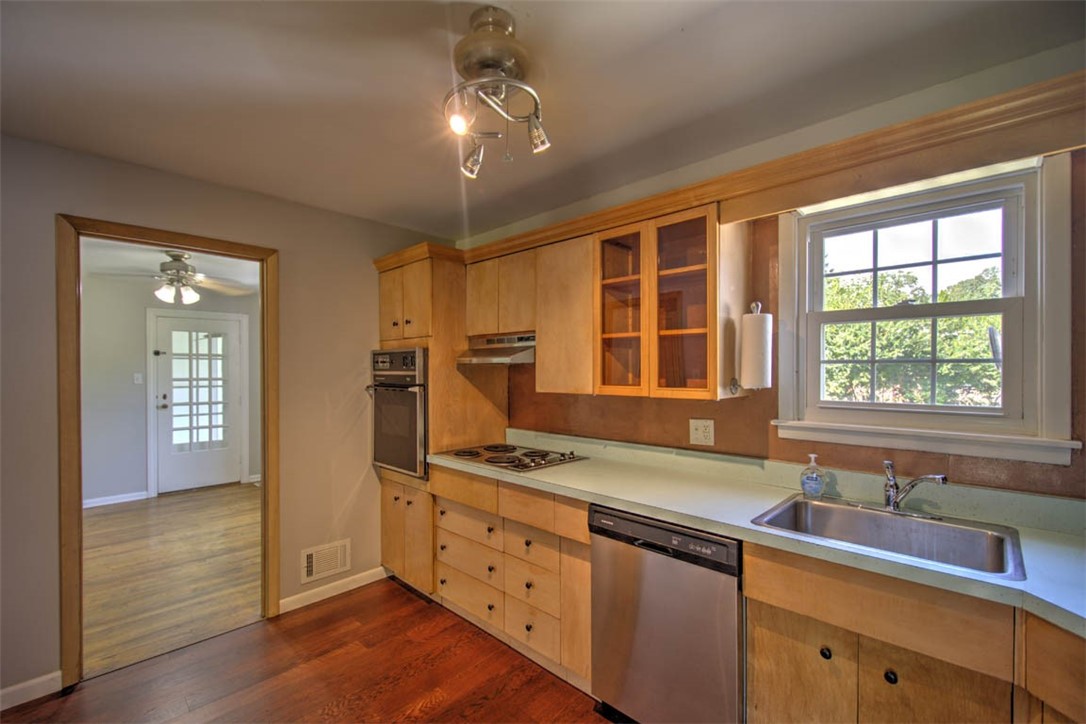 2374 W Forest Avenue Property Photo 16