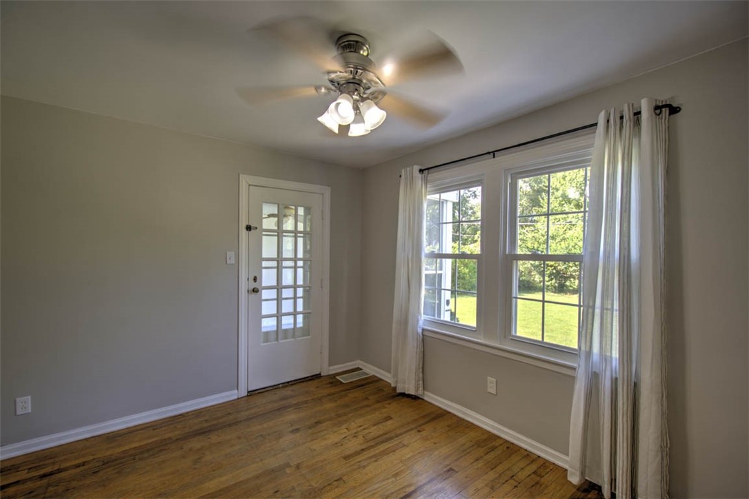 2374 W Forest Avenue Property Photo 17