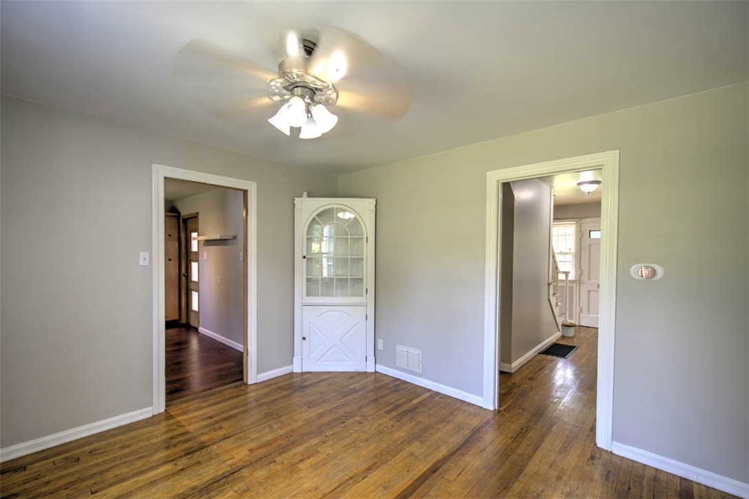 2374 W Forest Avenue Property Photo 18