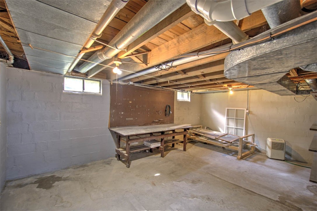 2374 W Forest Avenue Property Photo 28