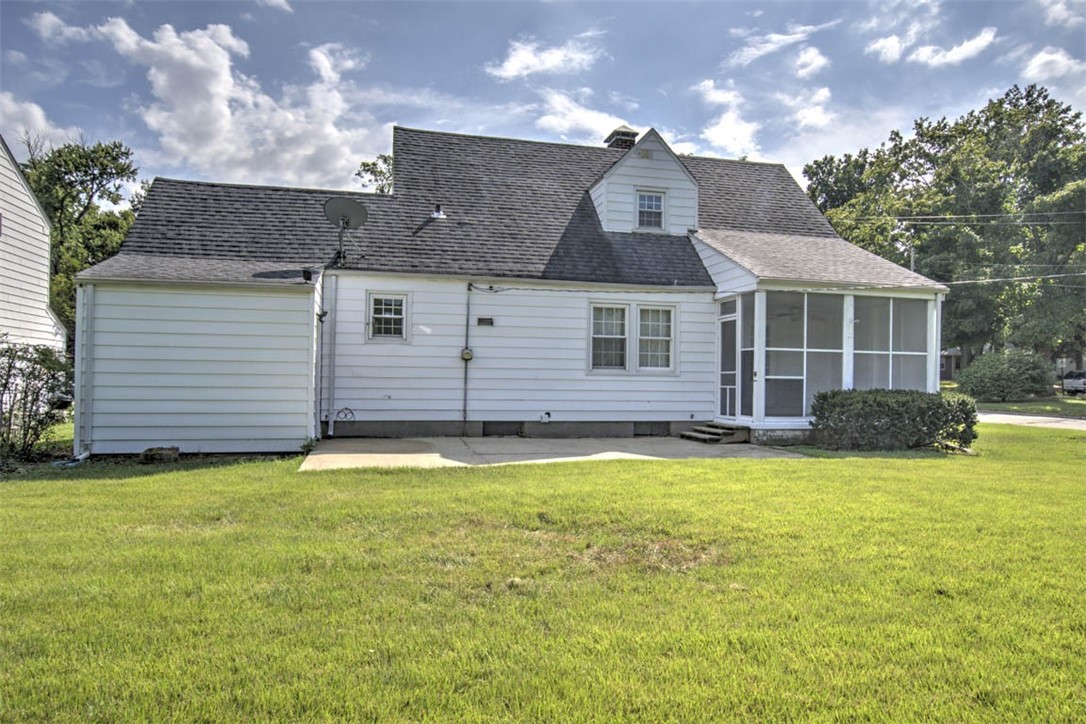 2374 W Forest Avenue Property Photo 30