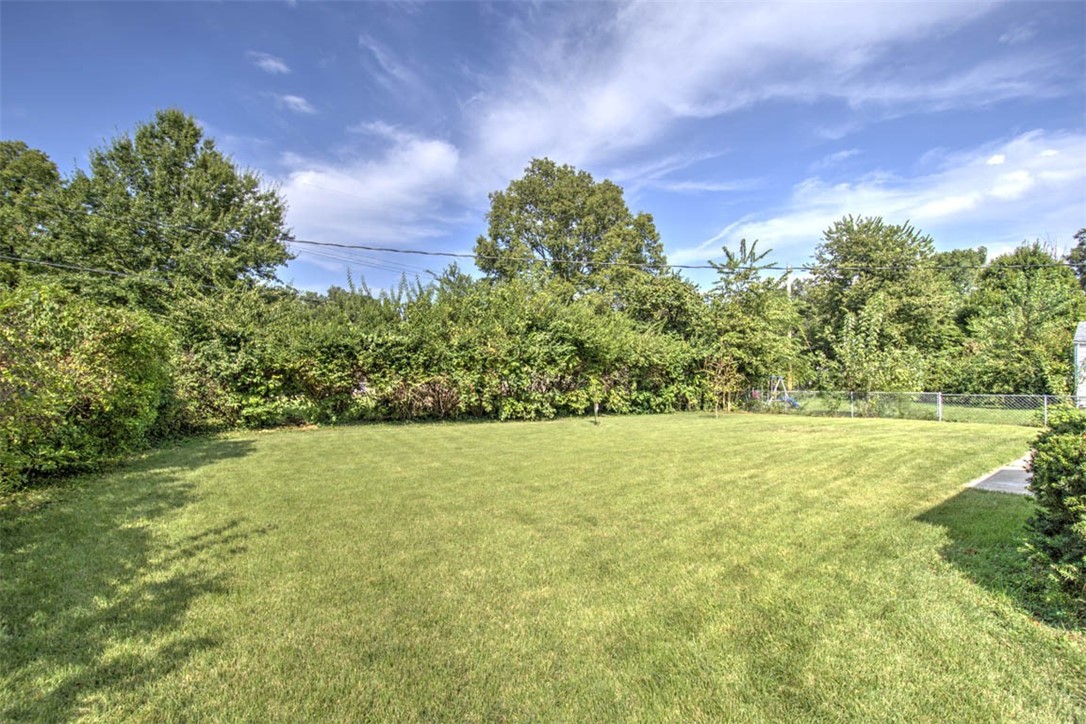 2374 W Forest Avenue Property Photo 34
