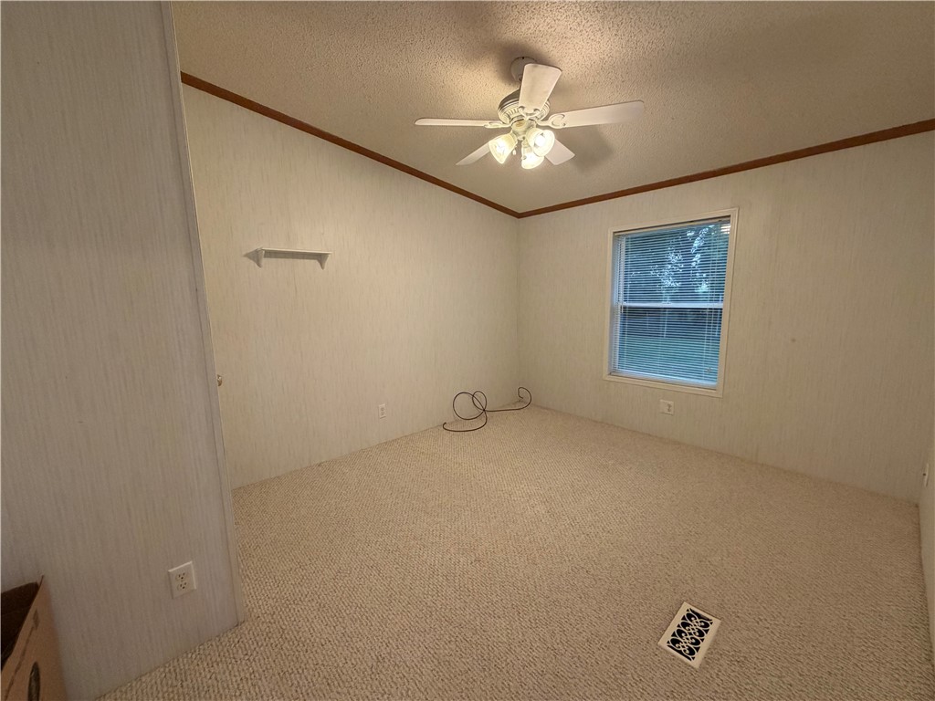 401 Washington Street Property Photo 15