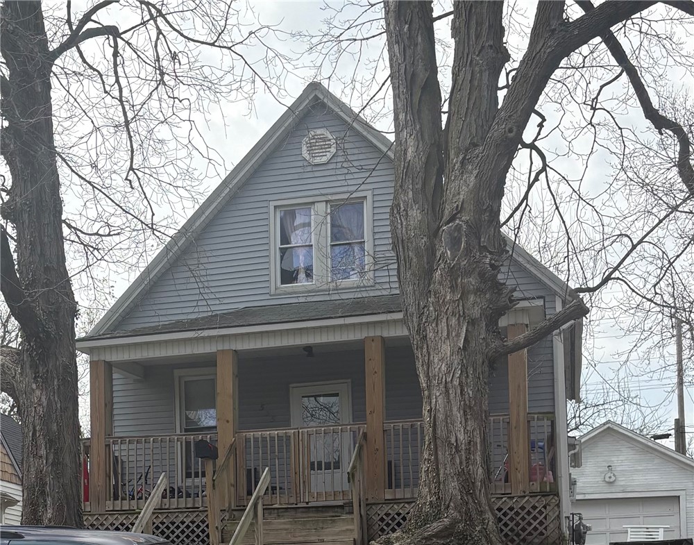 535 22nd Place Property Photo 1