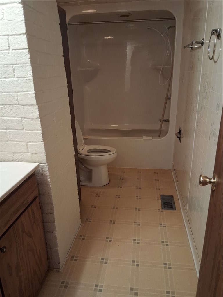301 Sycamore Street Property Photo 23