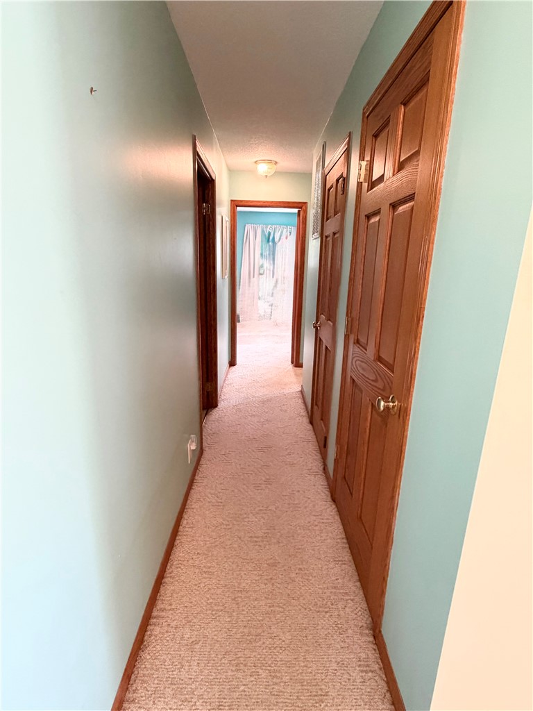 920 Woodlawn Avenue Property Photo 11