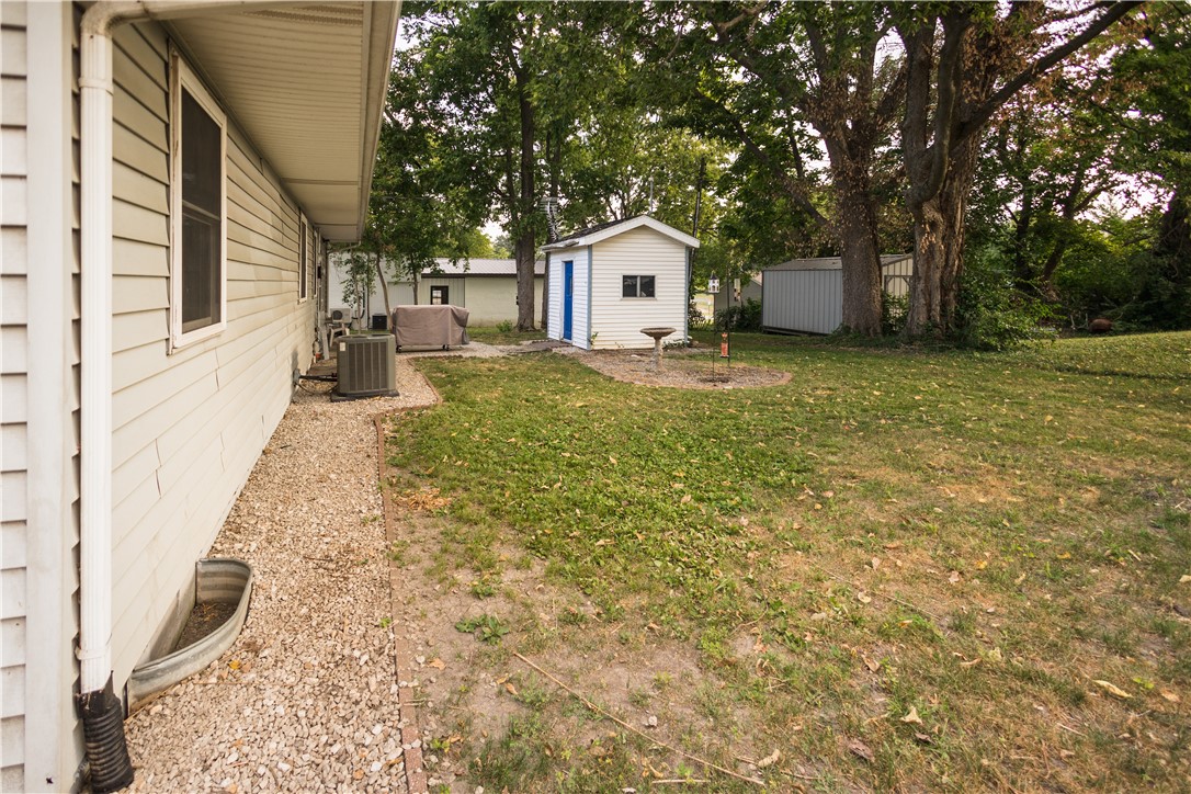 207 N Washington Street Property Photo 5