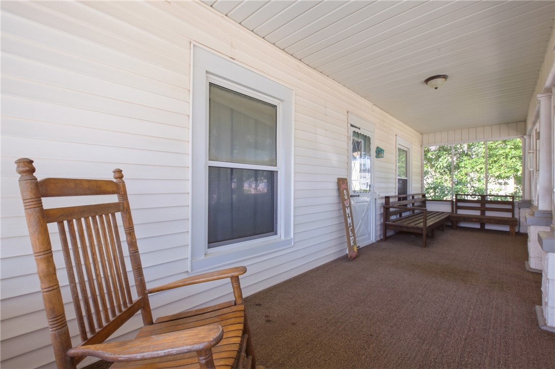 613 Lafayette Avenue Property Photo 6