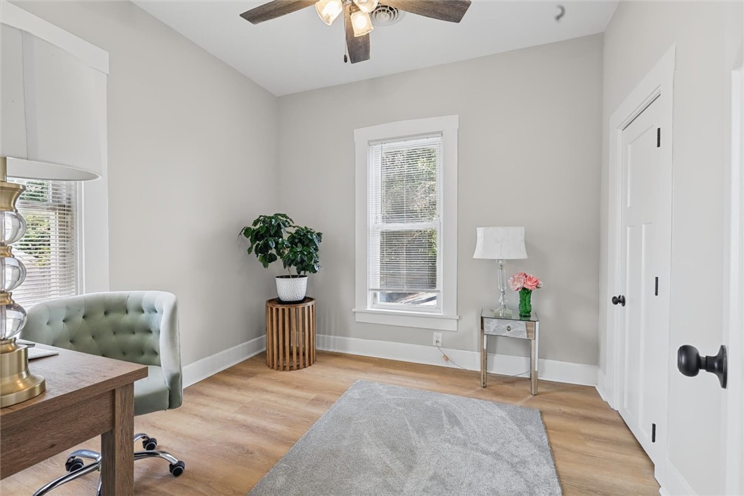 404 21st Street Property Photo 23