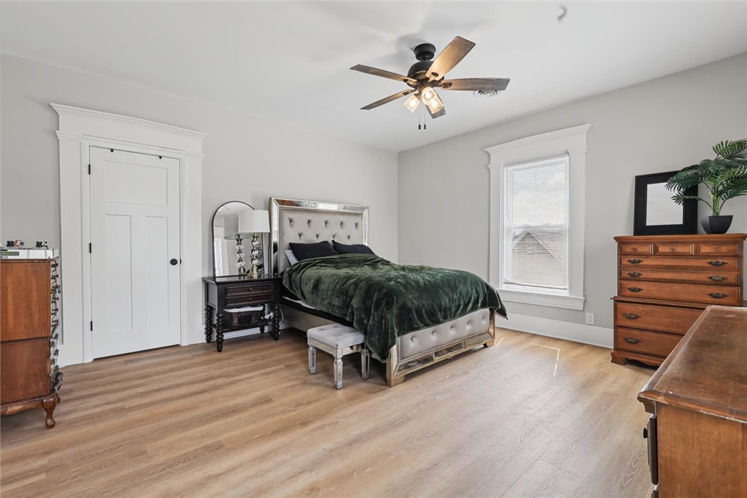404 21st Street Property Photo 34