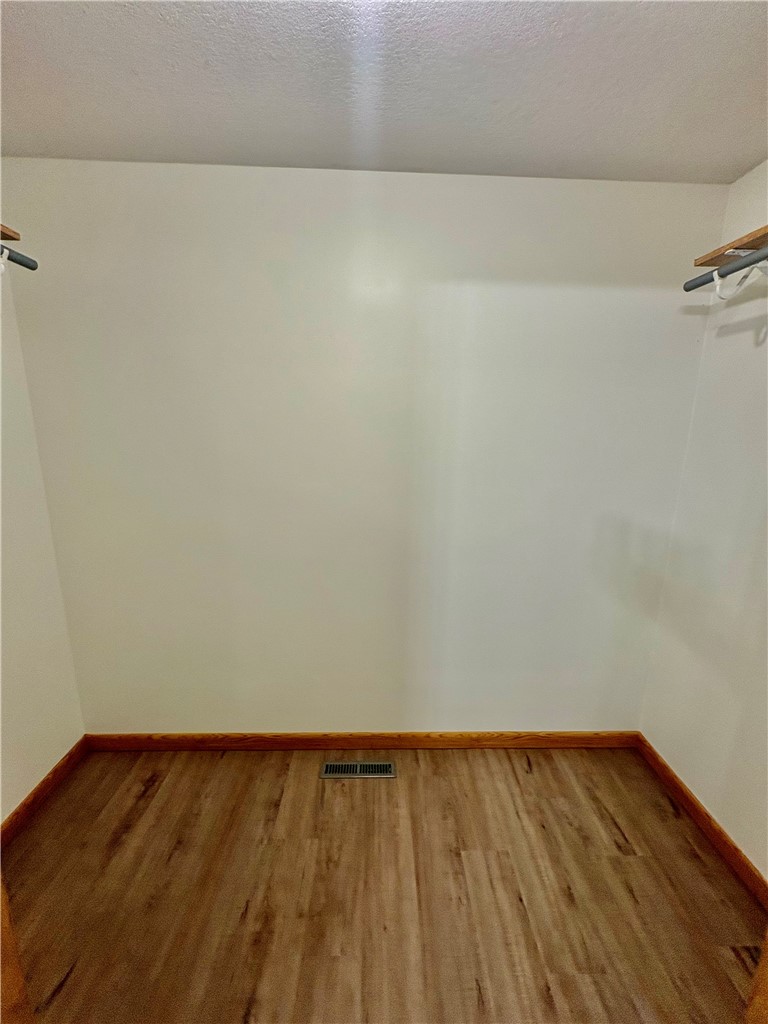250 N Broadway Street Property Photo 12
