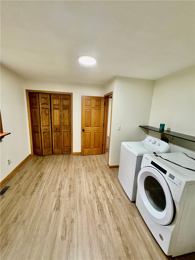 250 N Broadway Street Property Photo 13