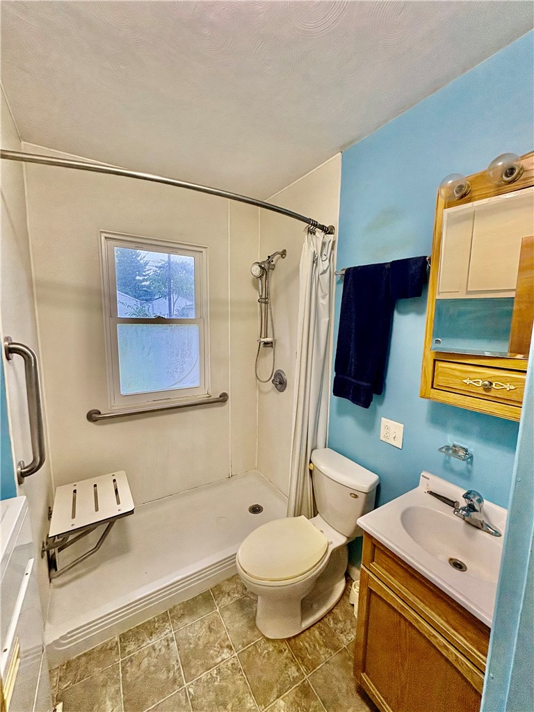 2429 N Graceland Avenue Property Photo 10