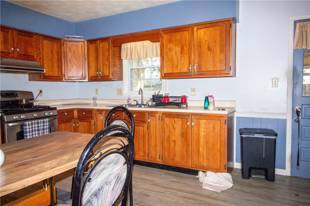 2316 Essex Avenue Property Photo 9