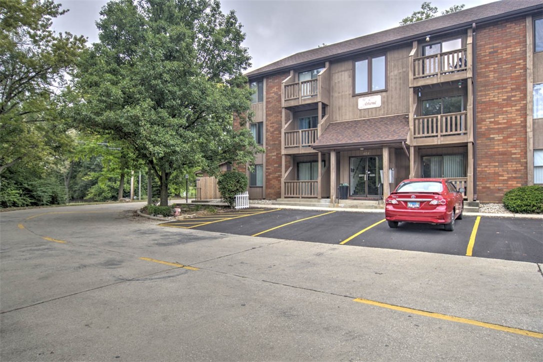 464 Woodside Trail A-2 Property Photo 1