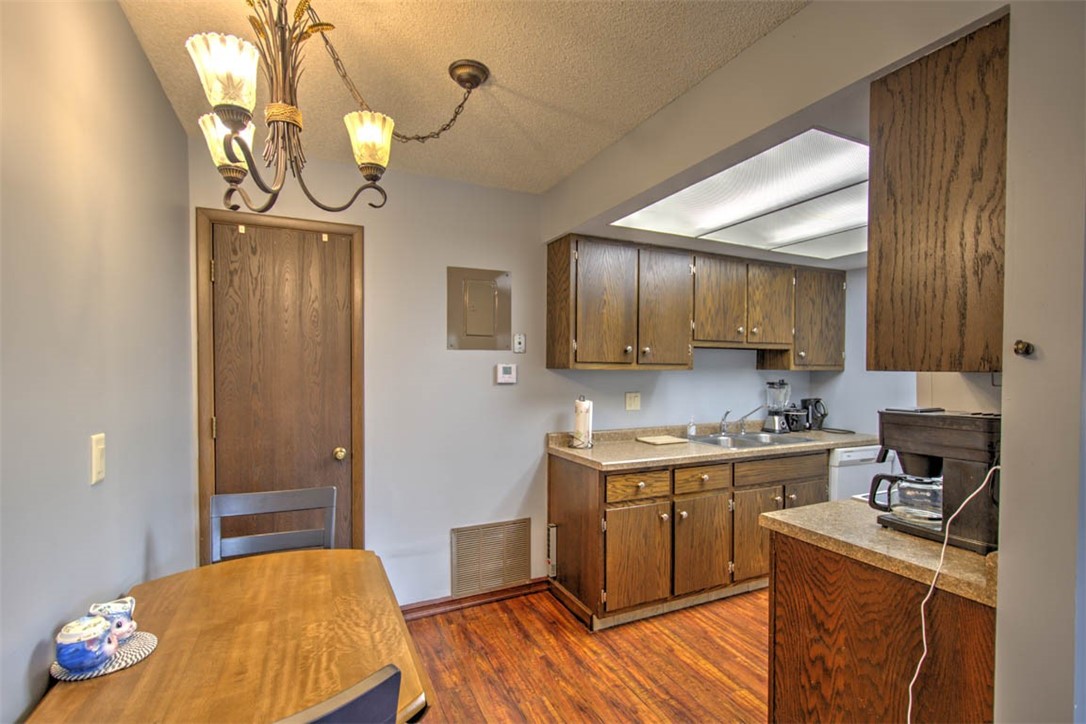 464 Woodside Trail A-2 Property Photo 5