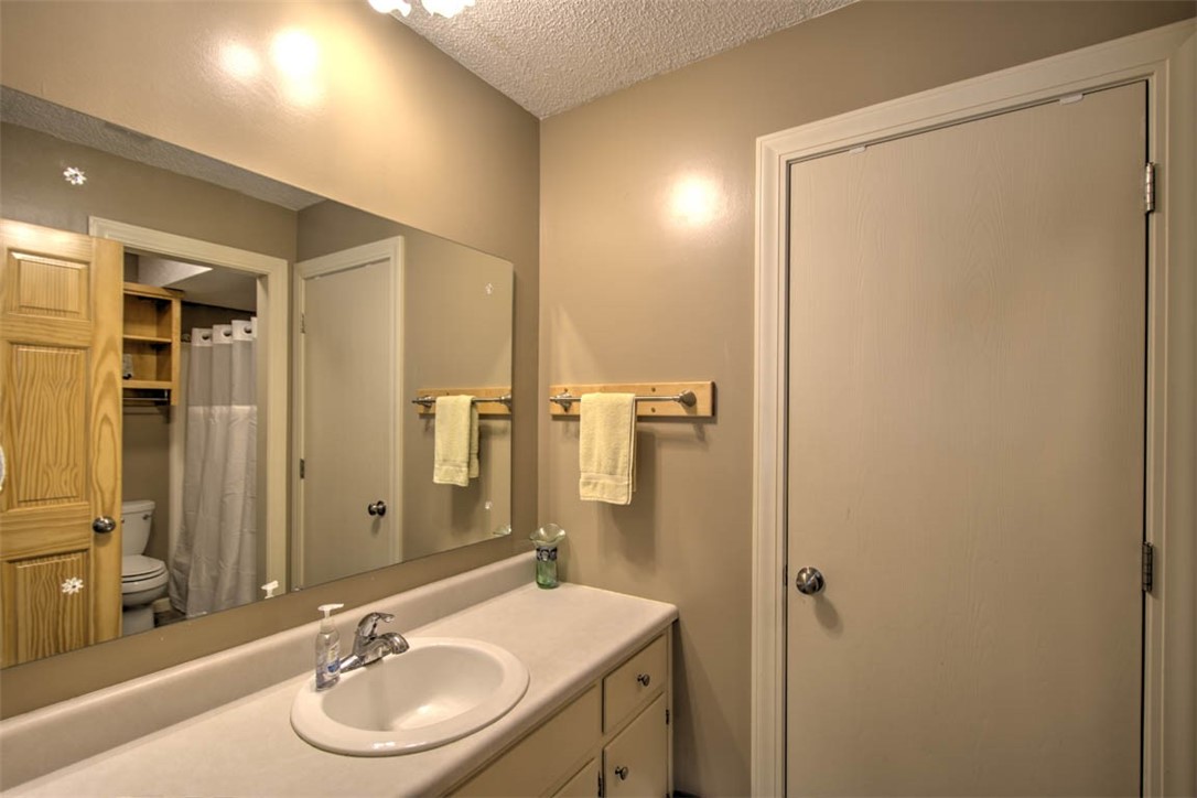 464 Woodside Trail A-2 Property Photo 9