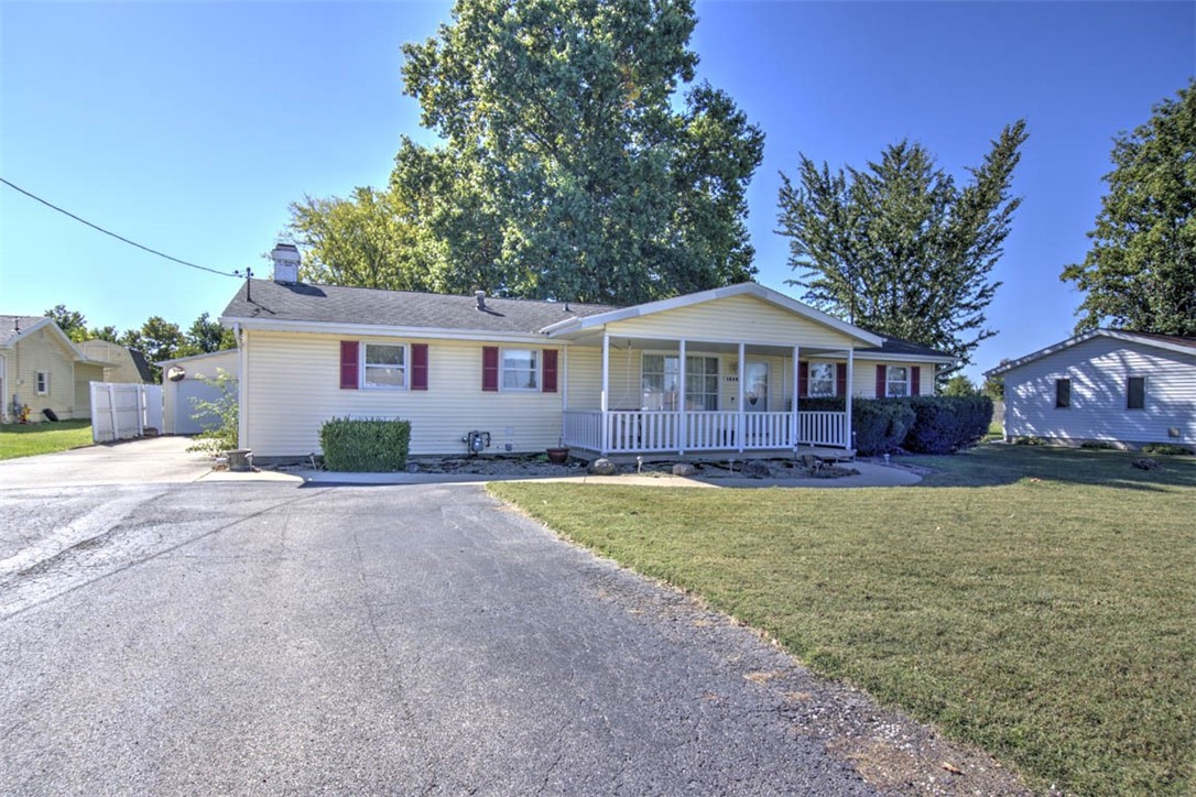 1235 W Main Street Property Photo 1
