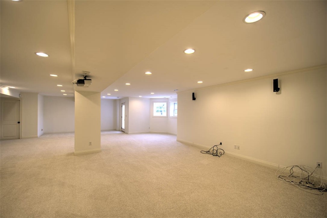 176 Raptor Court Property Photo 38