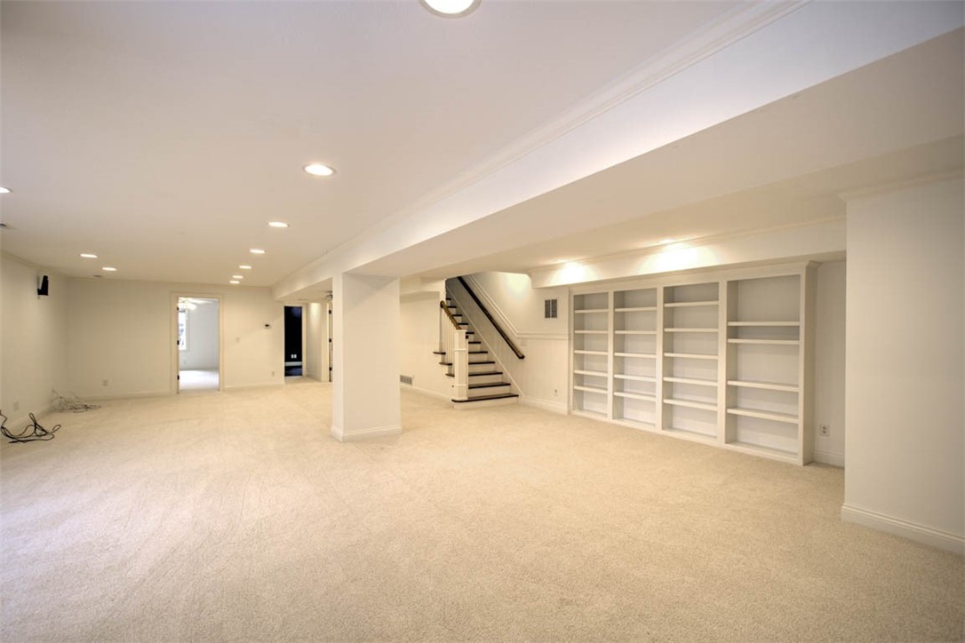 176 Raptor Court Property Photo 39