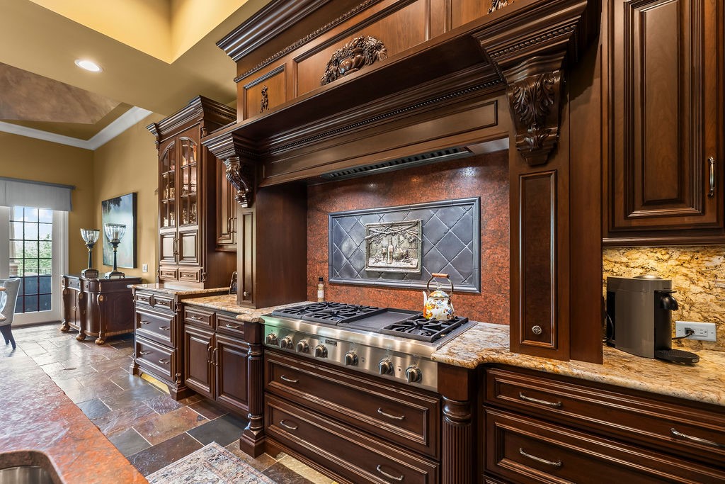 2550 Lake Reunion Parkway Property Photo 10